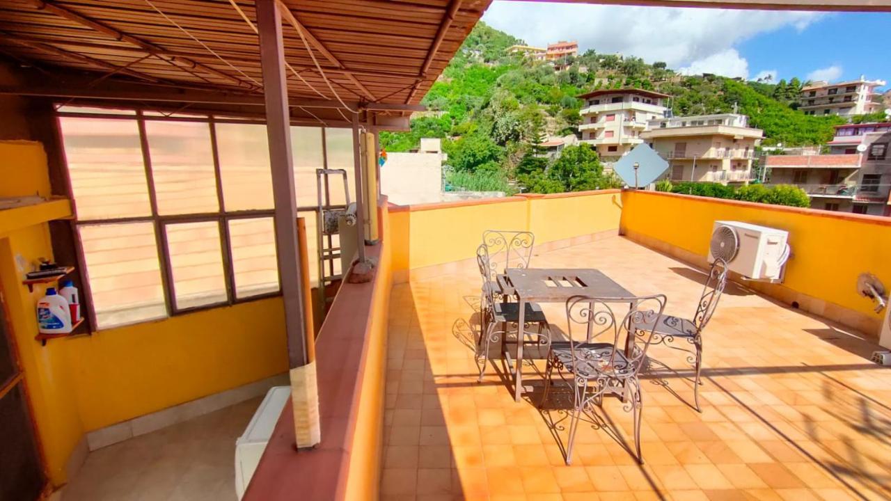 Villa Casa Soprano Mesina Exterior foto